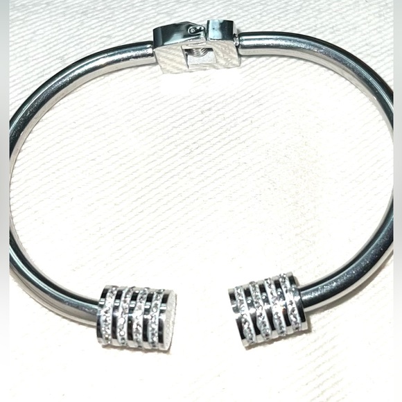 Stainless Steel Barrel Bangle with CZs - Picture 3 of 6